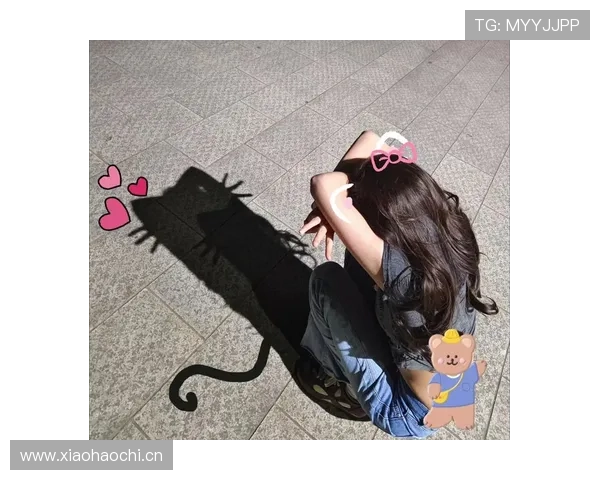 凯蒂莱德基休息日光鲜到离谱，普通泳池边根本看不到她的影子